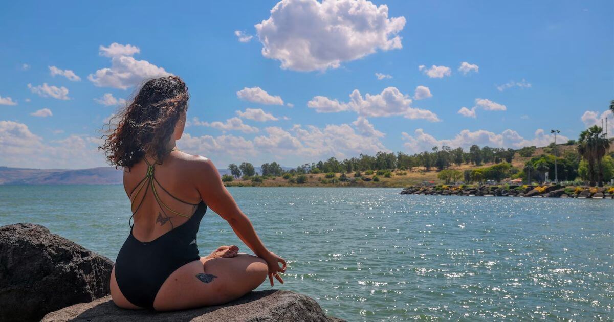 Yoga-On-Beache